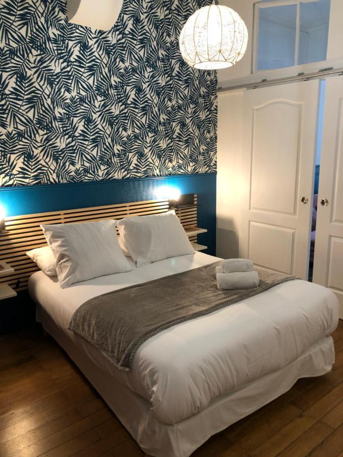 Le Grand Royal, 2 Chambres De Charme, Place Royale Nantes Esterno foto
