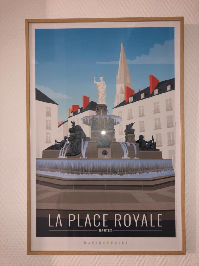 Le Grand Royal, 2 Chambres De Charme, Place Royale Nantes Esterno foto